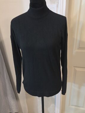 Cyrus Women's Black Turtleneck Sweater - Classic Lightweight Knit Minimalist